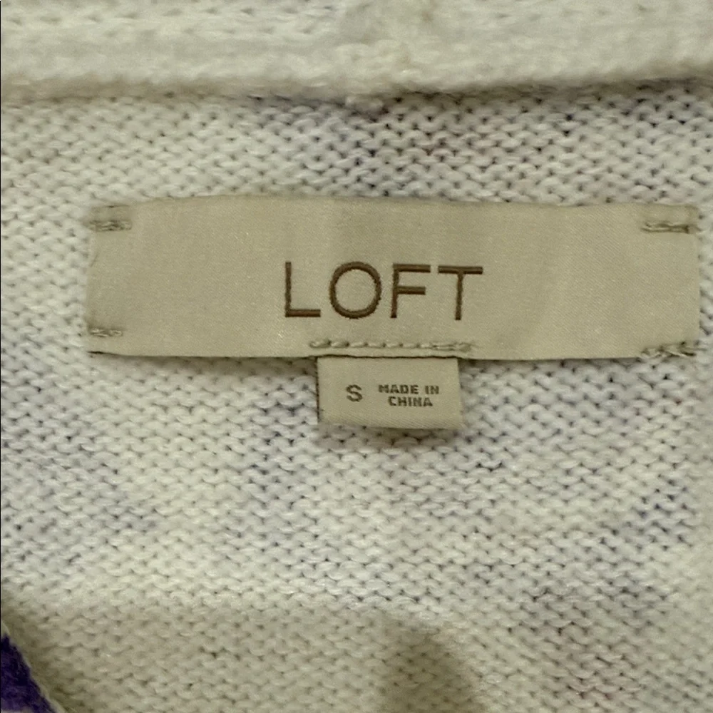 LOFT Women's V-Neck Sweater in Purple Floral - Picture 2 of 6